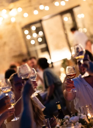 outdoor wedding dinner
