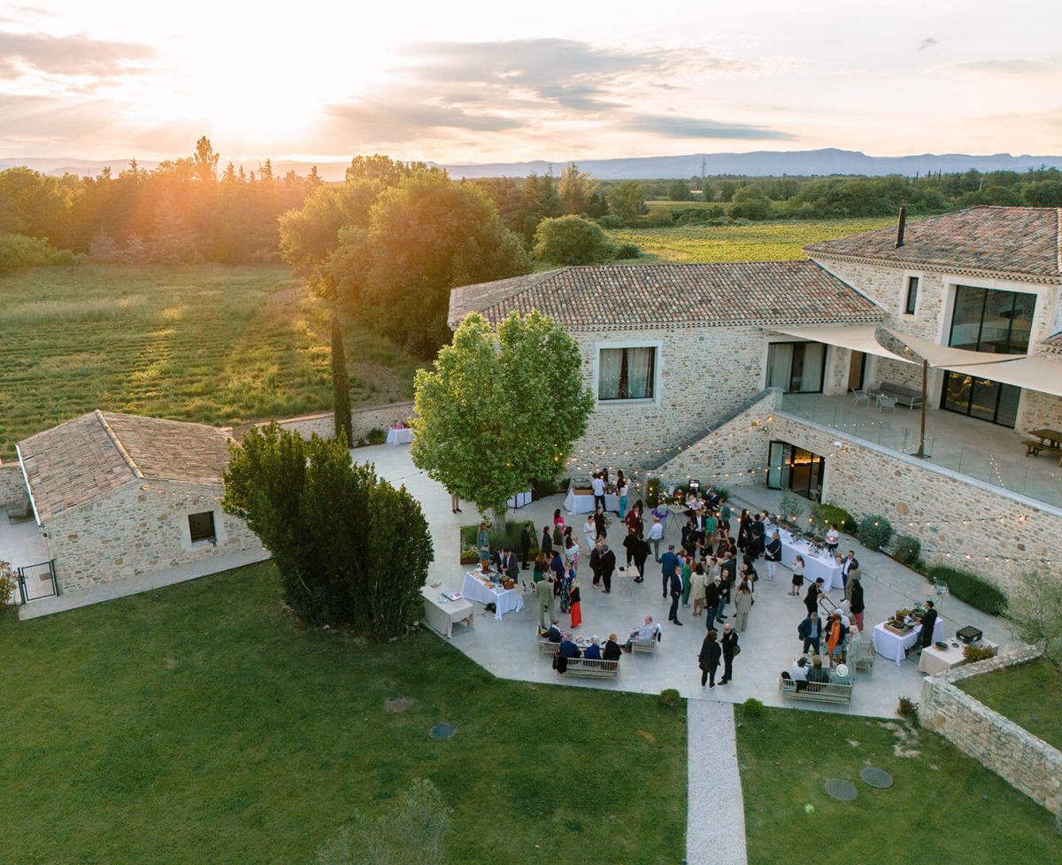 Wedding cocktail party in Provence